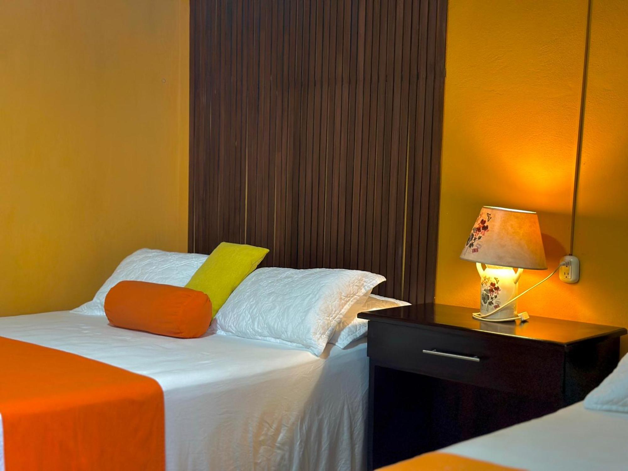 Hotel San Miguel Flores Quarto foto