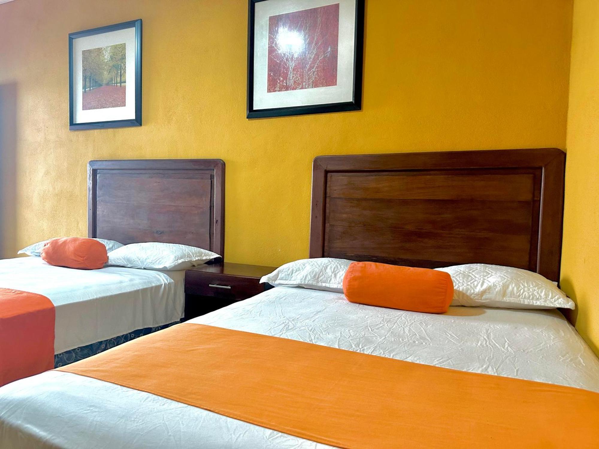Hotel San Miguel Flores Quarto foto
